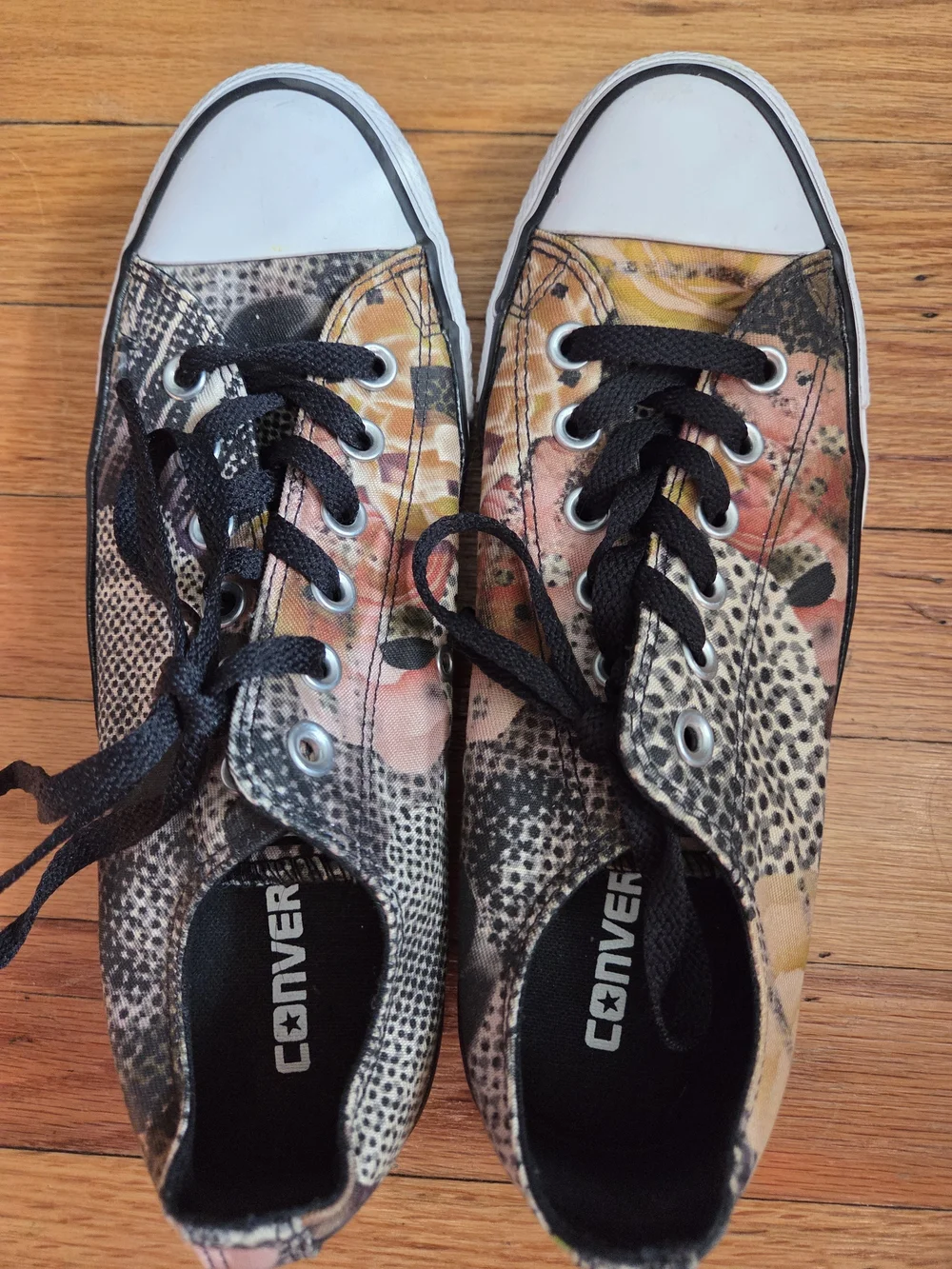 Converse low top